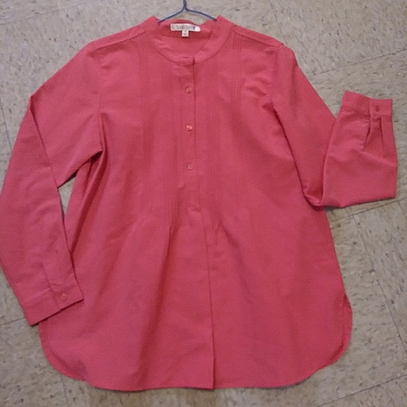 TravelSmith Pintucked Mandarin Collar Tunic, Size Small - Picture 4 of 13
